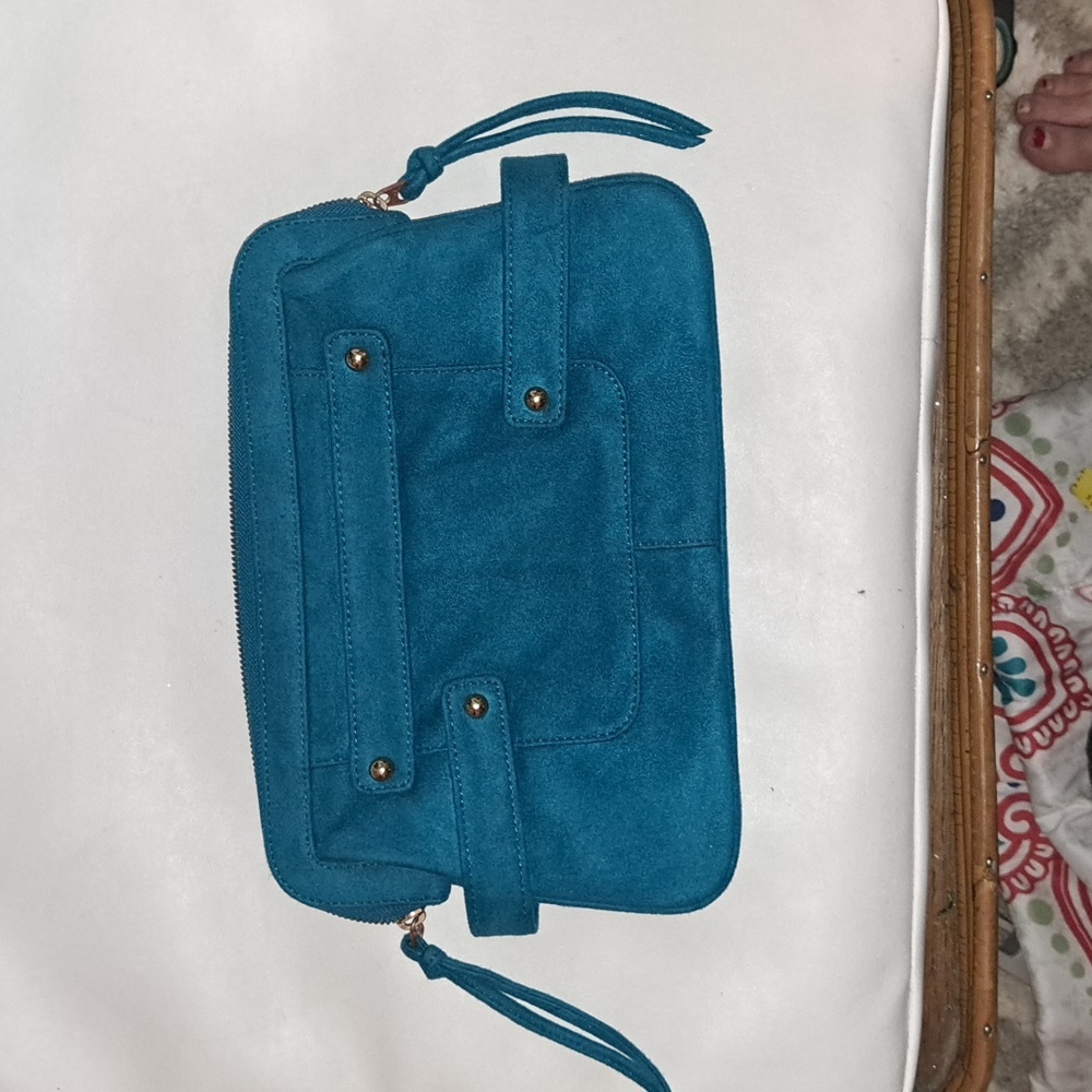 Korto Momolu (Dillard’s) turquoise clutch